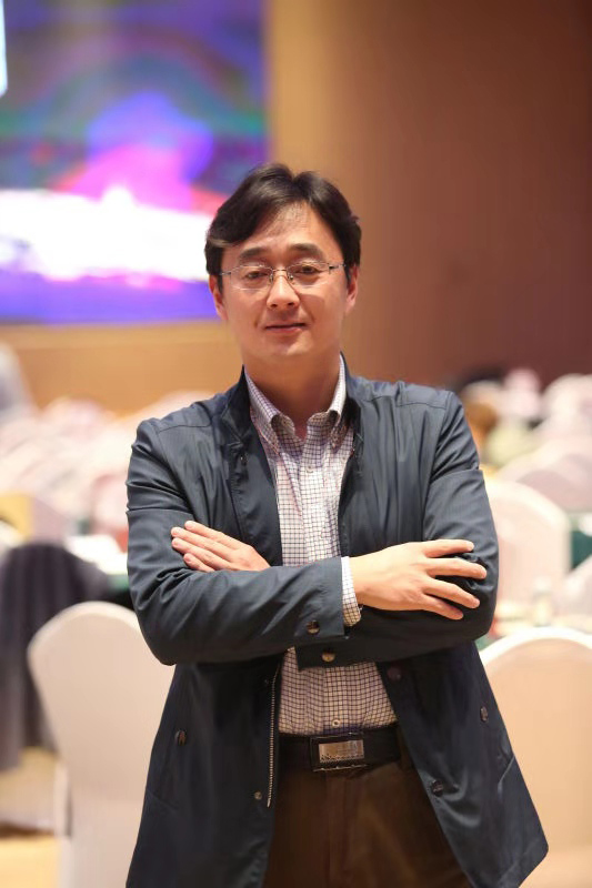 刘总.jpeg 刘总.jpeg